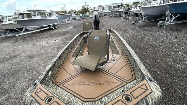 Slide: The Image of Tracker Grizzly 1650 T Prairie Wings Edition 2026 - 7