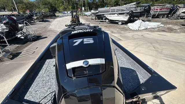 Slide: The Image of Tracker Pro Team 175 Crappie Edition 2026 - 11