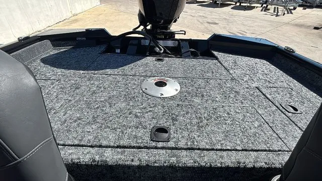 Slide: The Image of Tracker Pro Team 175 Crappie Edition 2026 - 22