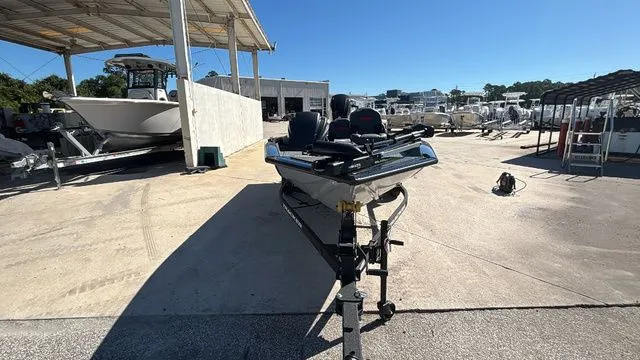 Slide: The Image of Tracker Pro Team 175 Crappie Edition 2026 - 3