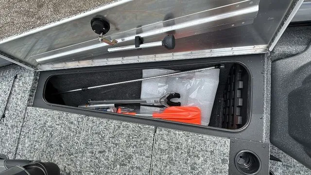 Slide: The Image of Tracker Pro Team™ 195 2026 - 16