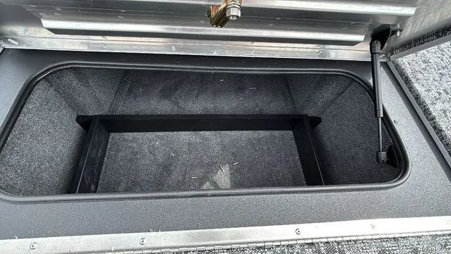 Slide: The Image of Tracker Pro Team™ 195 2026 - 17