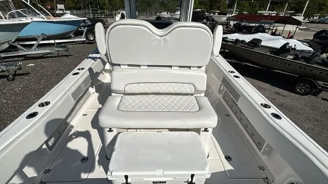 Slide: The Image of Sea Fox 282 Hybrid LT 2026 - 10