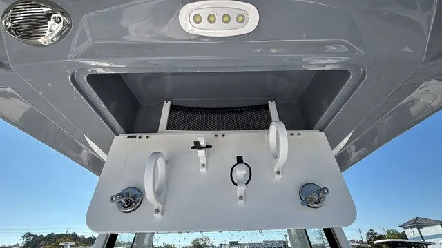 Slide: The Image of Sea Fox 282 Hybrid LT 2026 - 36