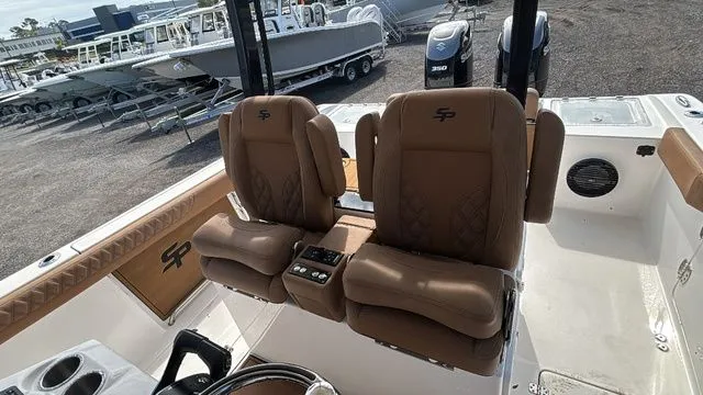 Slide: The Image of Sea Pro 322 Offshore 2025 - 15