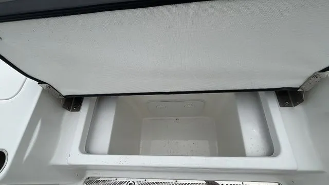 Slide: The Image of Sea Pro 250 Bay 2026 - 10