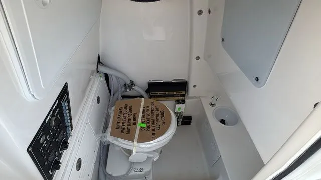 Slide: The Image of Sea Pro 262 Offshore DLX 2026 - 22