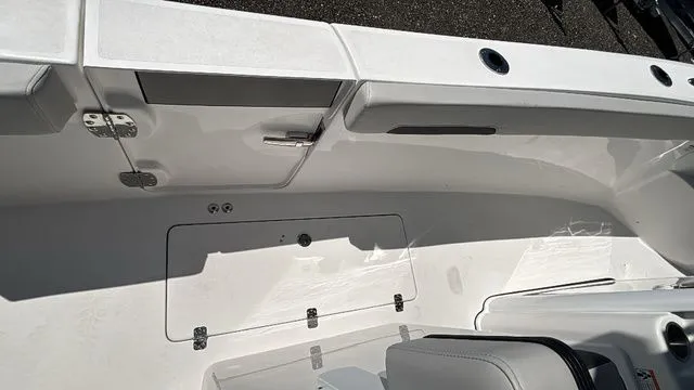 Slide: The Image of Sea Pro 262 Offshore DLX 2026 - 26