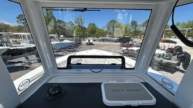 Slide: The Image of Sea Pro 262 Offshore DLX 2026 - 32