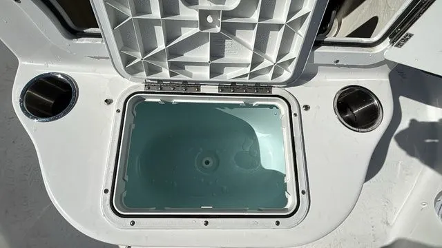 Slide: The Image of Sea Pro 202 Center Console 2026 - 22