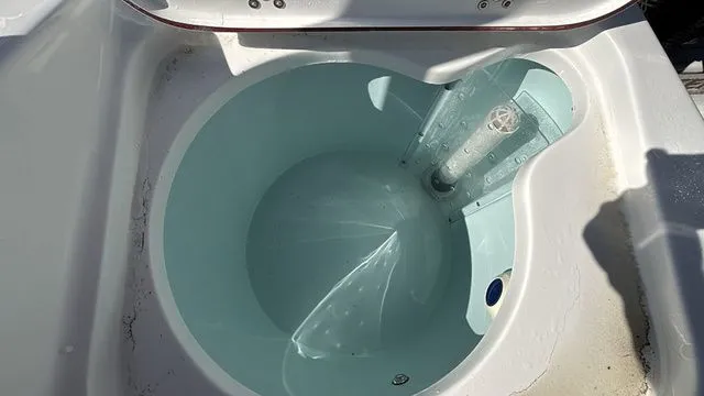 Slide: The Image of Sea Pro 202 Center Console 2026 - 9