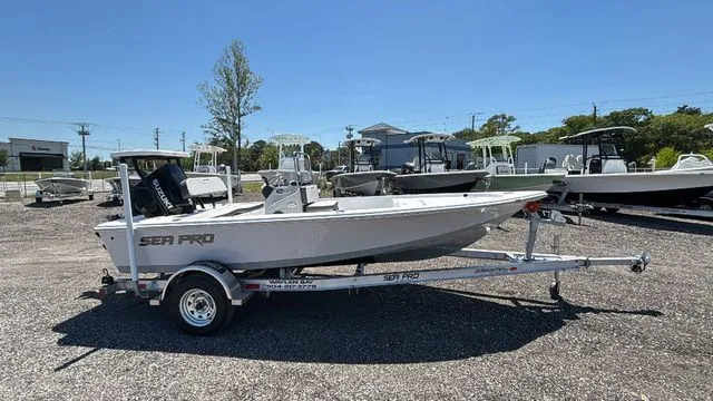 The Image of Sea Pro 172 Bay 2026 - 1