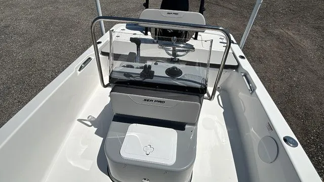 Slide: The Image of Sea Pro 172 Bay 2026 - 12