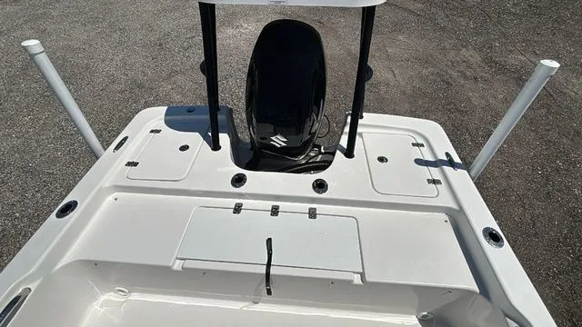 Slide: The Image of Sea Pro 172 Bay 2026 - 13