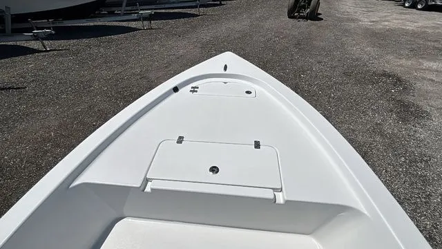 Slide: The Image of Sea Pro 172 Bay 2026 - 8