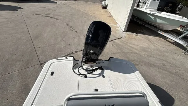 Slide: The Image of Mako Pro Skiff 17 CC 2026 - 15