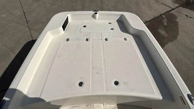 Slide: The Image of Mako Pro Skiff 17 CC 2026 - 9