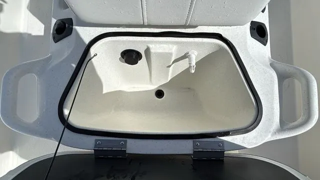 Slide: The Image of Mako Pro Skiff 15 CC 2026 - 12