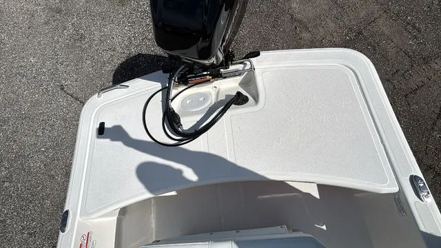 Slide: The Image of Mako Pro Skiff 15 CC 2026 - 5