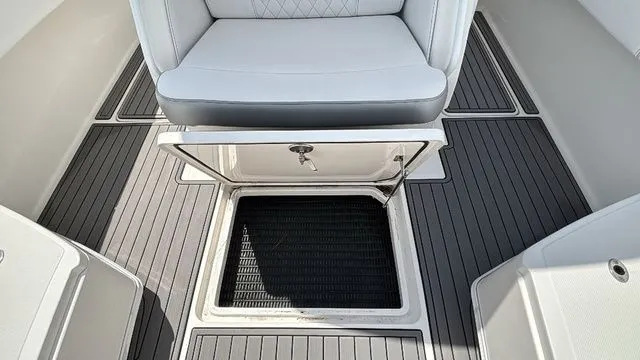 Slide: The Image of Fountain 34 Cc 2019 - 15