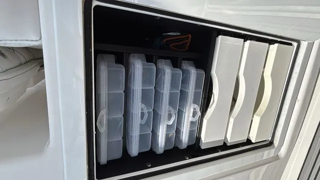 Slide: The Image of Fountain 34 Cc 2019 - 25