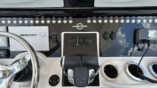 Slide: The Image of Fountain 34 Cc 2019 - 35