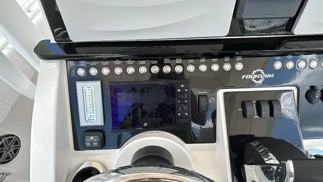 Slide: The Image of Fountain 34 Cc 2019 - 36