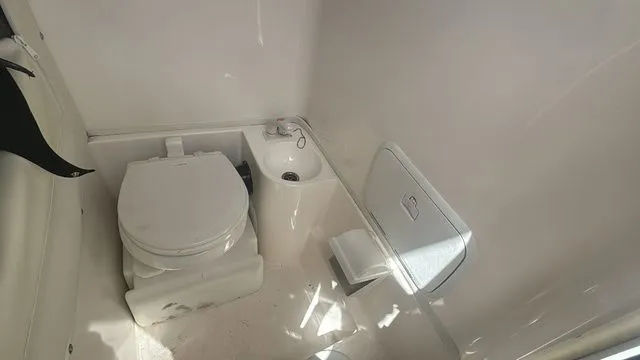 Slide: The Image of Fountain 34 Cc 2019 - 6