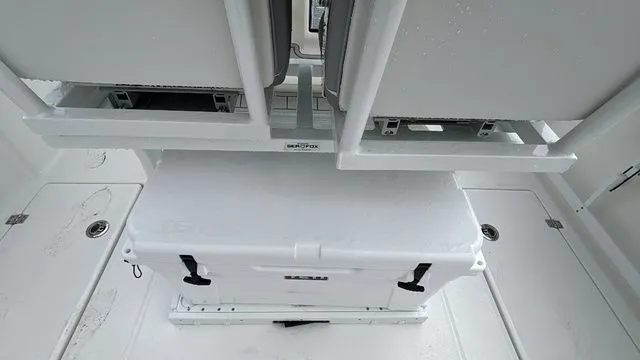 Slide: The Image of Sea Fox 268 Commander 2026 - 13