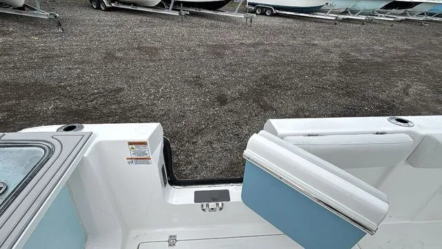 Slide: The Image of Sea Fox 268 Commander 2026 - 15