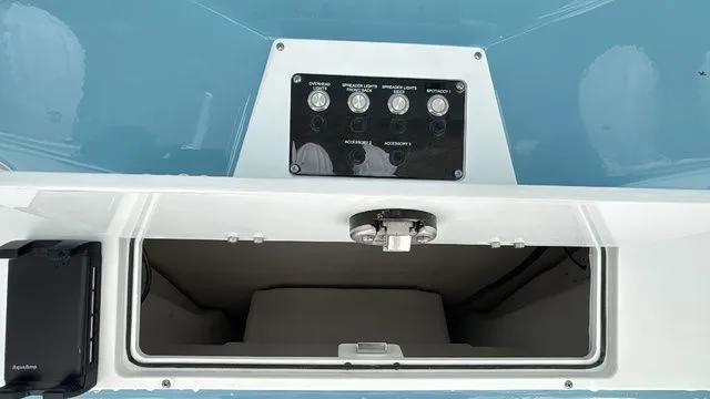 Slide: The Image of Sea Fox 268 Commander 2026 - 23