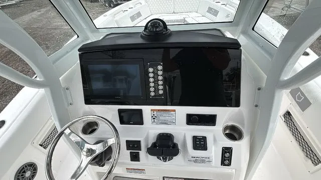 Slide: The Image of Sea Fox 268 Commander 2026 - 37