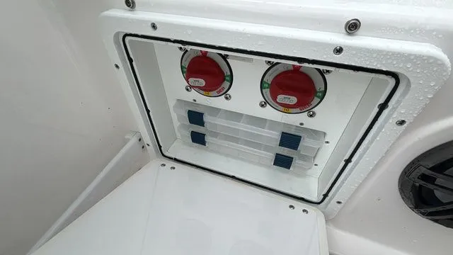 Slide: The Image of Sea Fox 268 Commander 2026 - 8