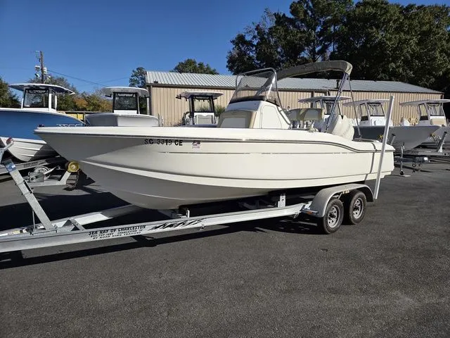 The Image of Scout 210 XFS 2012 - 1