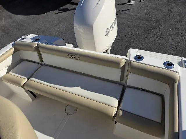 Slide: The Image of Scout 210 XFS 2012 - 15