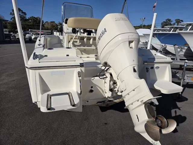 Slide: The Image of Scout 210 XFS 2012 - 19