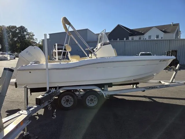 Slide: The Image of Scout 210 XFS 2012 - 3