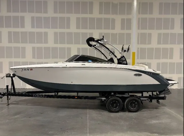 The Image of Cobalt R7 Surf 2018 - 1