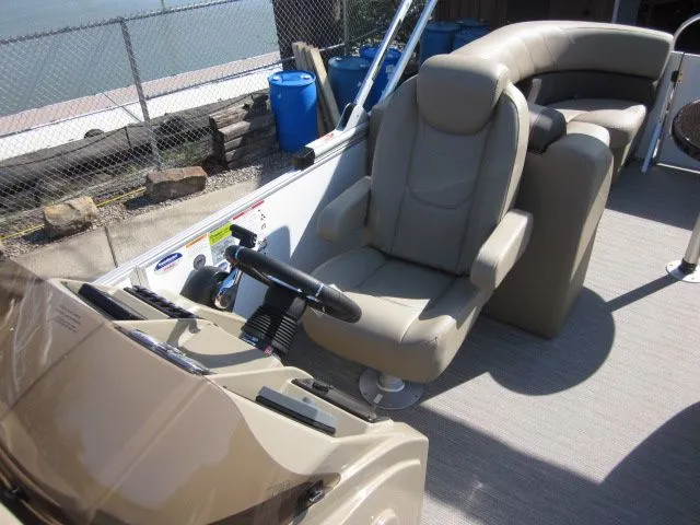 Slide: The Image of Sylvan Mirage 8522 LZ 2026 - 14