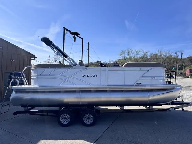 Slide: The Image of Sylvan Mirage 8522 LZ 2026 - 6