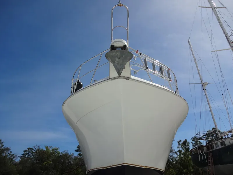 Slide: The Image of Navigator 5600 Sundance Pilothouse 1997 - 115