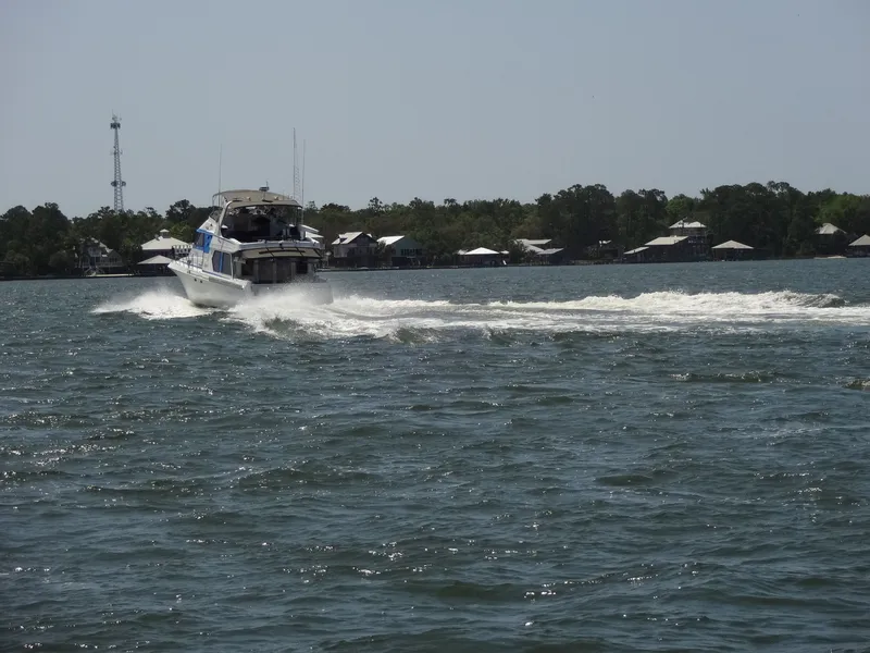 Slide: The Image of Navigator 5600 Sundance Pilothouse 1997 - 129