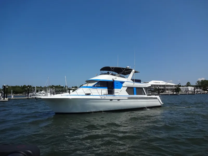 Slide: The Image of Navigator 5600 Sundance Pilothouse 1997 - 140