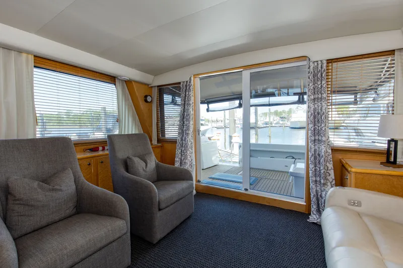 Slide: The Image of Navigator 5600 Sundance Pilothouse 1997 - 54