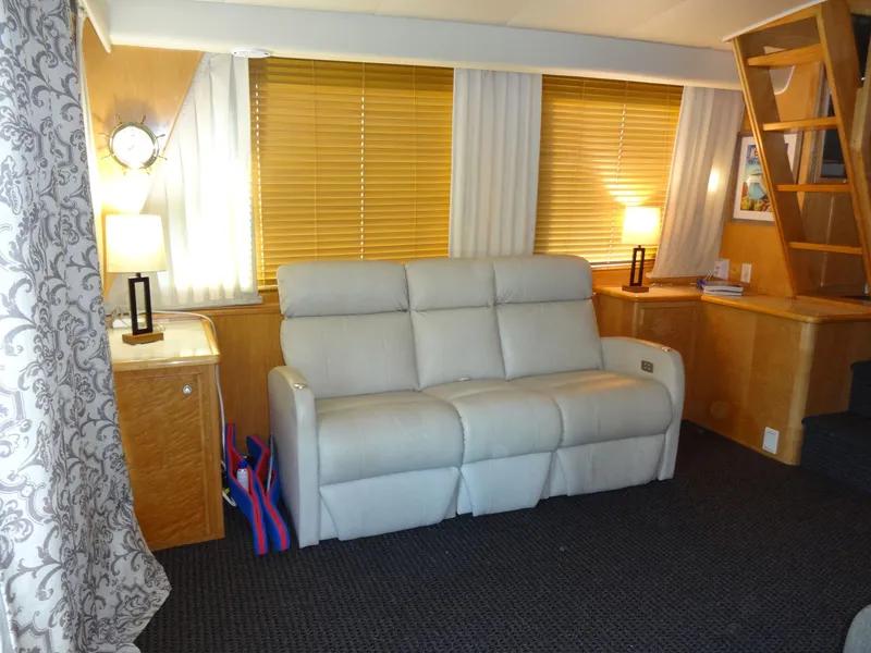 Slide: The Image of Navigator 5600 Sundance Pilothouse 1997 - 59