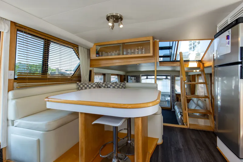 Slide: The Image of Navigator 5600 Sundance Pilothouse 1997 - 67