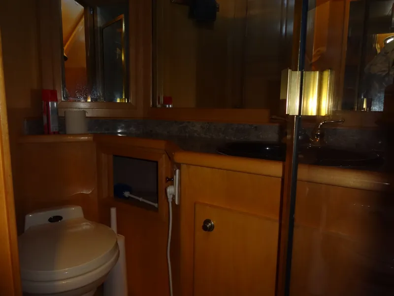 Slide: The Image of Navigator 5600 Sundance Pilothouse 1997 - 78