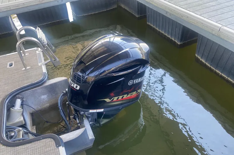 Slide: The Image of Yamaha VMAX 150 outboard motor on 2017 Sylvan Mirage Cruise 8524 LZ PB pontoon boat. - 13