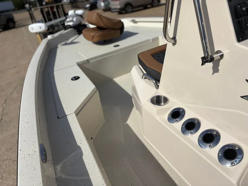 Slide: The Image of 2026 Xpress H20B Hyper-Lift Bay boat, interior view with seat and console. - 7