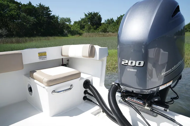 Slide: The Image of Manufacturer Provided Image: 2019 Parker 23 Special Edition boat with Yamaha 200 outboard motor. - 14